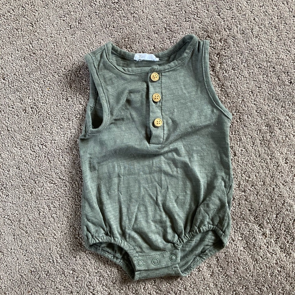 Olive 0-3 month romper